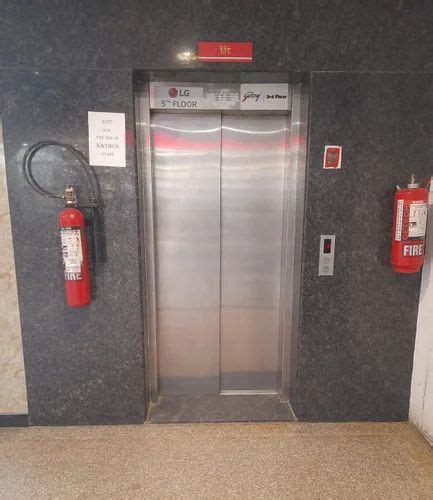 Mild Steel Automatic Passenger Elevator With Machine Room Maximum