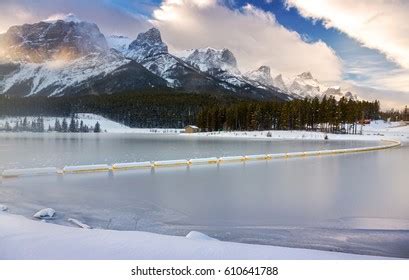 47 Rundle Forebay Reservoir Images, Stock Photos & Vectors | Shutterstock