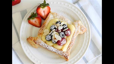 Berry Custard Pastry With Italian Crema Pasticcera Youtube