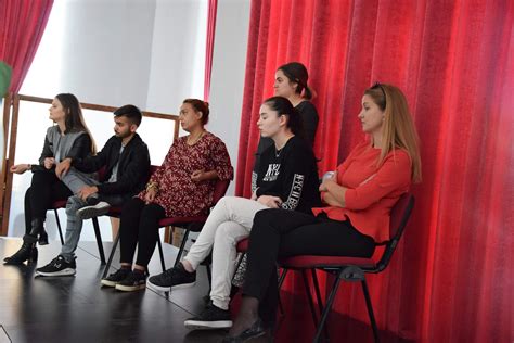 Форум Театар „Мое здравје мое право“ - Национален Ромски Центар