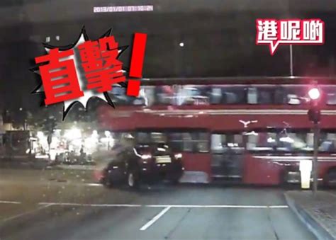 車cam直擊！沙田私家車衝燈 攔腰直撼九巴｜即時新聞｜港澳｜oncc東網