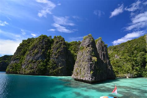 OPEN TRIP RAJA AMPAT SELATAN MISOOL Tahun 2018 By JELAJAH INDONESIAKU