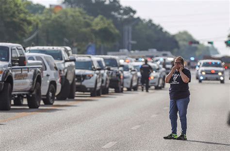 At least 10 killed, 10 wounded in shooting at Santa Fe High school in ...