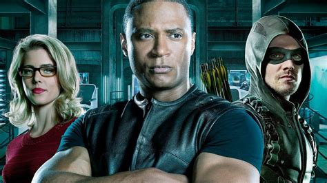 Ecco Il Nuovo Look Di John Diggle Aka Spartan In Una Foto Dietro Le