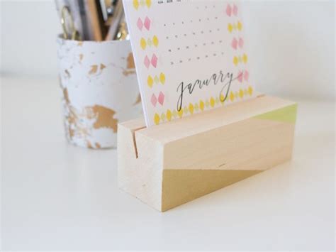Diy Wooden Desk Calendar Base