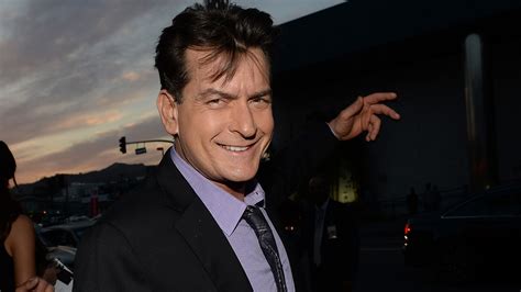 Charlie Sheen En Caída Libre De Las Acusaciones Por Agresiones Y