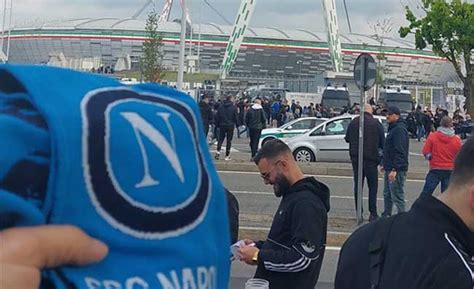 Il Mattino Juventus Napoli Il Divieto Di Trasferta Dei Tifosi