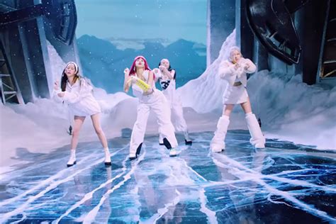 Blackpink Retorna Clipe Cheio De Cen Rios Luxuosos E Coreografia Em