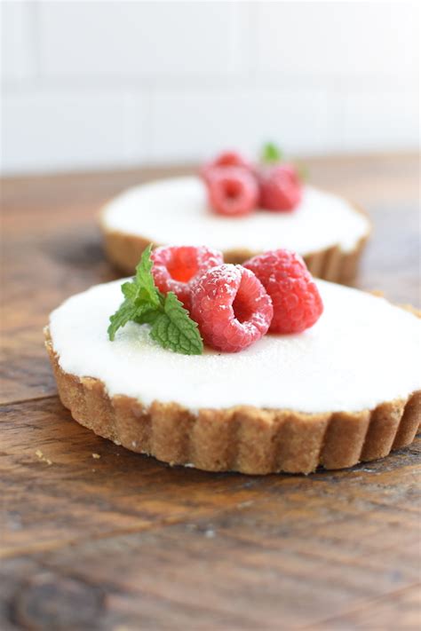 Raspberry Marshmallow Cream Tart