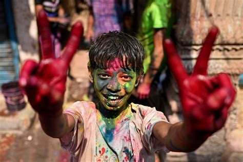 Holi 2023 celebrations: The festival of colors ushers in spring – New ...