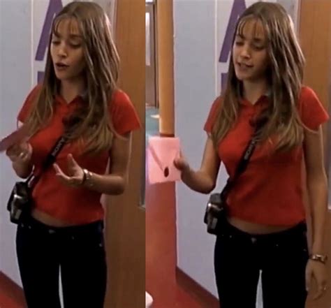 Mia Colucci Outfit Rebelde Way Luisana Lopilato 2000s Fashion