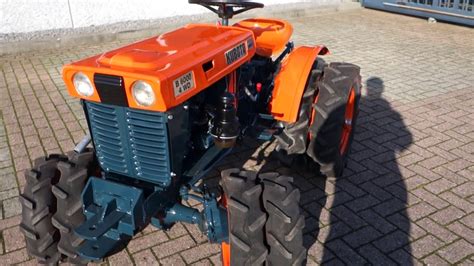 Kubota B Wd Dubbelluchtwielen Youtube