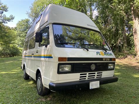 Volkswagen Transporter LT28 Westfalia Florida Is A True Space Genius