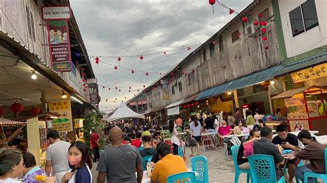 Siniawan Pasar Hujung Minggu Street Food In Bau Kuching Youtube