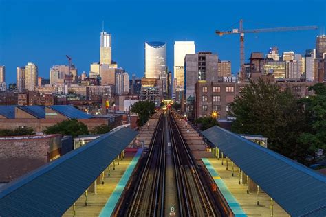 Ashland Station, Chicago [OC][5443x3632] : r/CityPorn