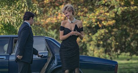 Elizabeth Debicki Sur La Robe De Vengeance De La Princesse Diana Crumpe