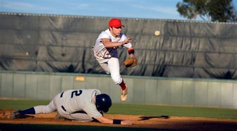 How to Be a Second Baseman in Baseball (Tips and Tricks)