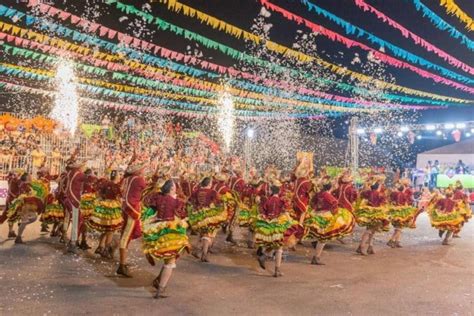 Quadrilhas juninas do DF estão prontas para agitar as festas Revista