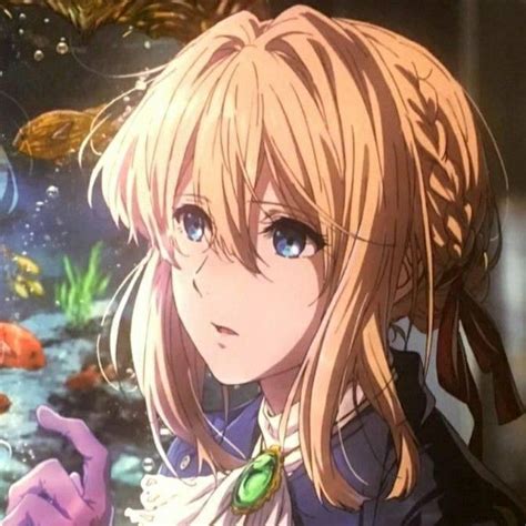 Pin oleh プッチ di Violet Evergarden Gambar Gadis animasi Animasi