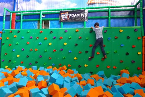 My Mom-Friday: Jump Yard Indoor Trampoline Park Opens in Frontera Verde, Pasig