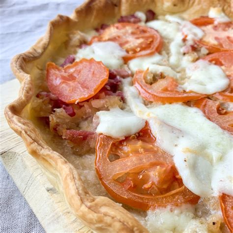 Tarte Oignons Tomates Lardons Et Mozzarella Fourneaux Et Fourchettes