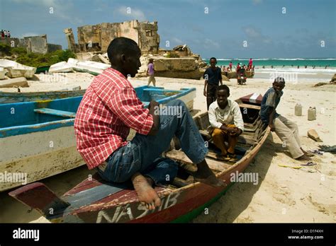 Mogadishu beach scene with fishing boats Somalia Stock Photo - Alamy