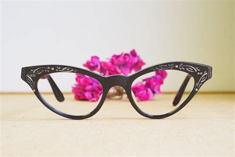 Eyeglass Vintage 1960s Cateye Glasses New Old Stock Frames Etsy Vintage Eyeglasses Cat Eye