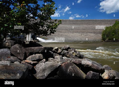 Summersville dam hi-res stock photography and images - Alamy