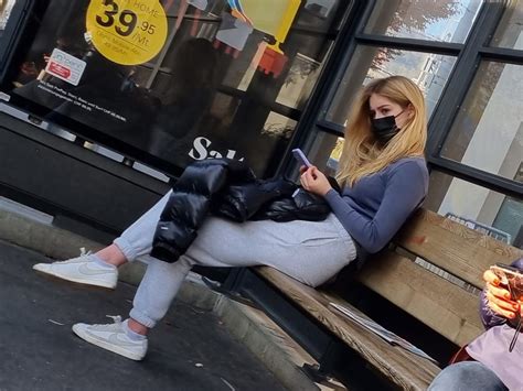 Hot Blonde Blonde Forum