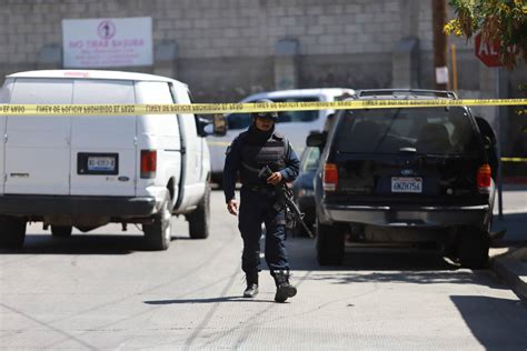 Encuentran Un Cuerpo Dentro De Una Cajuela Noticias De Tijuana El