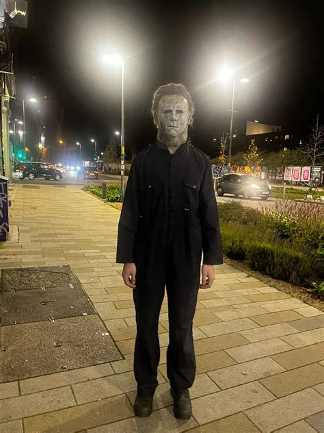 halloween costume michael myers spooky | Michael myers costume, Michael