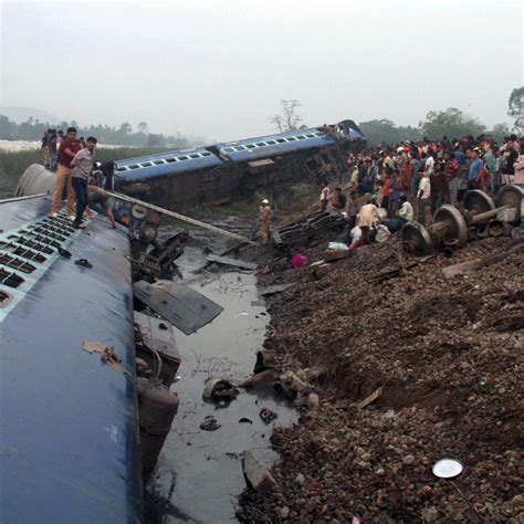 Un Treno Deraglia Nell India Meridionale 10 Morti E Almeno 150 I