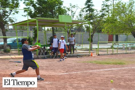 Rehabilitan Espacios Deportivos