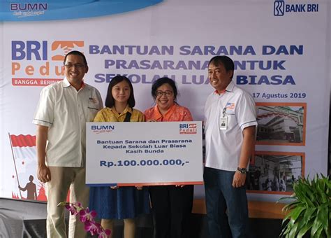 Gelar Program Csr Bri Peduli Bri Beri Bantuan Kepada 57 Slb Indonesia