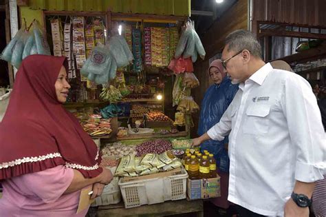 Mendag Stok Harga Bapok Di Pasar Mardika Stabil Malukuterkini