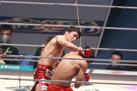 【rizin】朝倉海、3 0判定で決勝進出！ 打撃で瀧澤を圧倒、中川翔子がリングアナ務める Encount 2