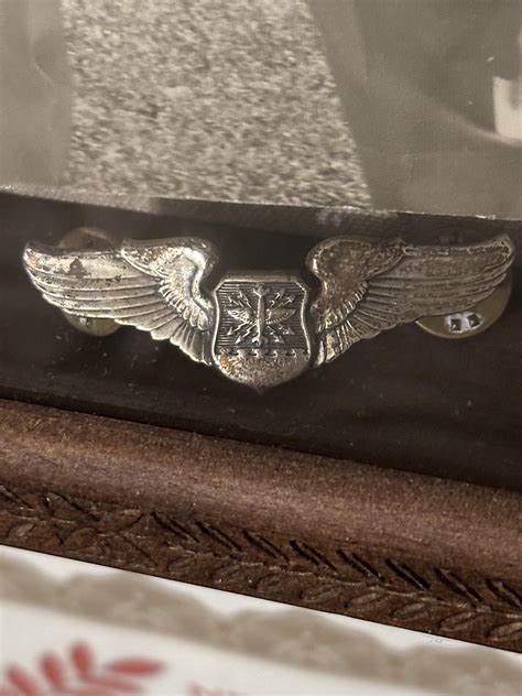 Help identifying WWII wings : r/Medals