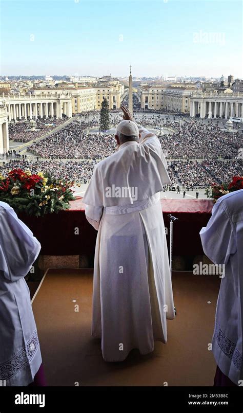 Le pape François livre son message de bénédiction Urbi et Orbi de Noël