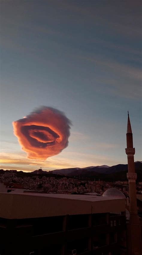 Daily Guardian On Twitter UFO LIKE CLOUD FORMS IN TURKEY LOOK A Rare