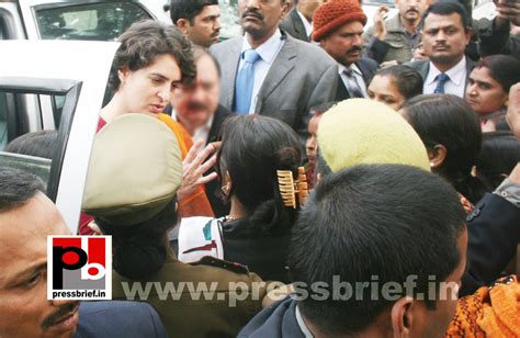 Priyanka Gandhi Vadra Campaigns In Raebareli Up Flickr