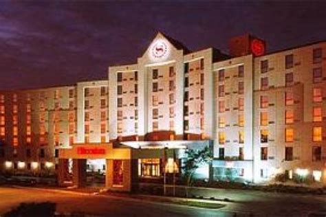 Sheraton Madison Hotel, 706 John Nolen Dr, Madison, Wisconsin, Swimming Pools Public - MapQuest