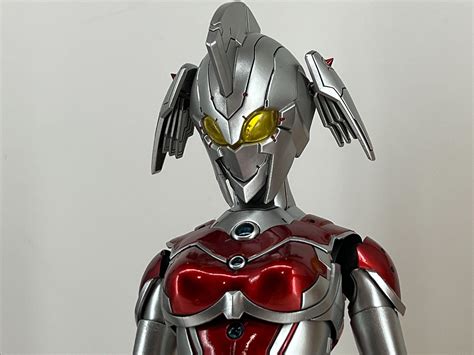 アニメULTRAMANFINALシーズンよりULTRAMAN SUIT MARIEのフィグゼロシリーズが展示threezero