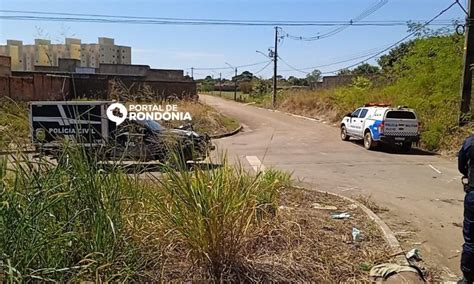 Homem é morto e corpo é jogado em terreno baldio na zona leste de Porto