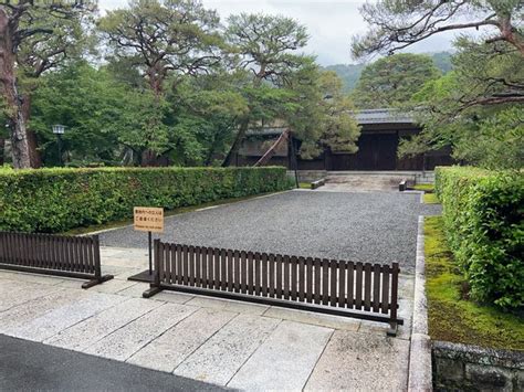 【2023京都花めぐり】南禅寺別荘エリアに咲く花菖蒲満開穴場スポット「野村碧雲荘」