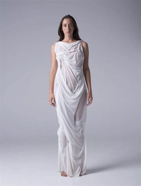 Di Petsa Unveils Wet Look Wedding Dress Artofit