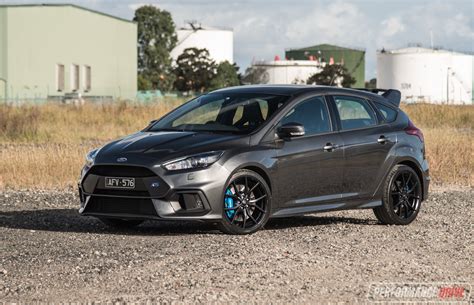 2017 Ford Focus RS POV review – first impressions (video)