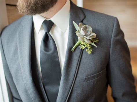 Craft Your Own Corsage And Boutonniere Hgtv