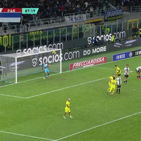 Inter Parma 2 1 Dts All Ultimo Respiro Video Sportmediaset