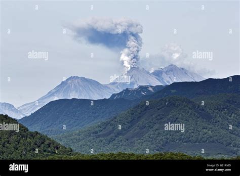 Beautiful Mountain Volcanic Landscape Eruption Active Zhupanovsky