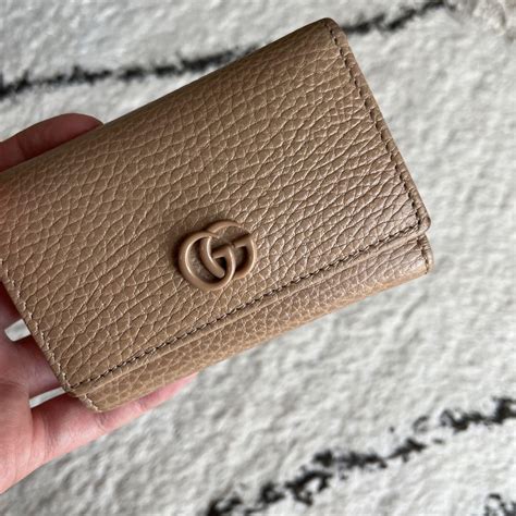 グッチ Gucci 三つ折り財布 プチマーモント ベージュ 新作モデル Blogknakjp